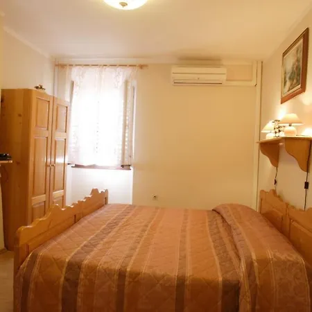 Sara 3* Grožnjan